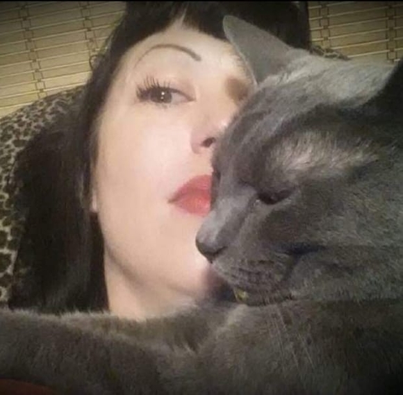 Meet your Posher, Randi - Picture 1 of 1